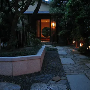 Yadoya Nishijinso 3*, Kyoto Japan